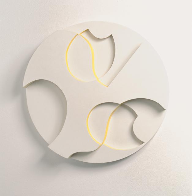 Sophie Taeuber-Arp: Muscheln und Blumen (Coquilles et fleurs), 1938, Öl auf Holz, 60 x 60 x 7,7 cm, Aargauer Kunsthaus Aarau und Gottfried Keller-Stiftung, Bundesamt für Kultur, Bern  © Aargauer Kunsthaus Aarau und Gottfried Keller-Stiftung, Bundesamt für Kultur, Bern; Foto: Jörg Müller“